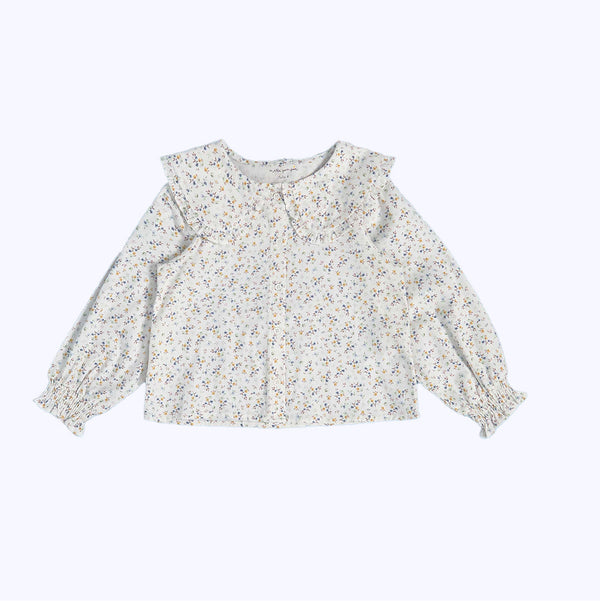 Blusa Maria fondo blanco