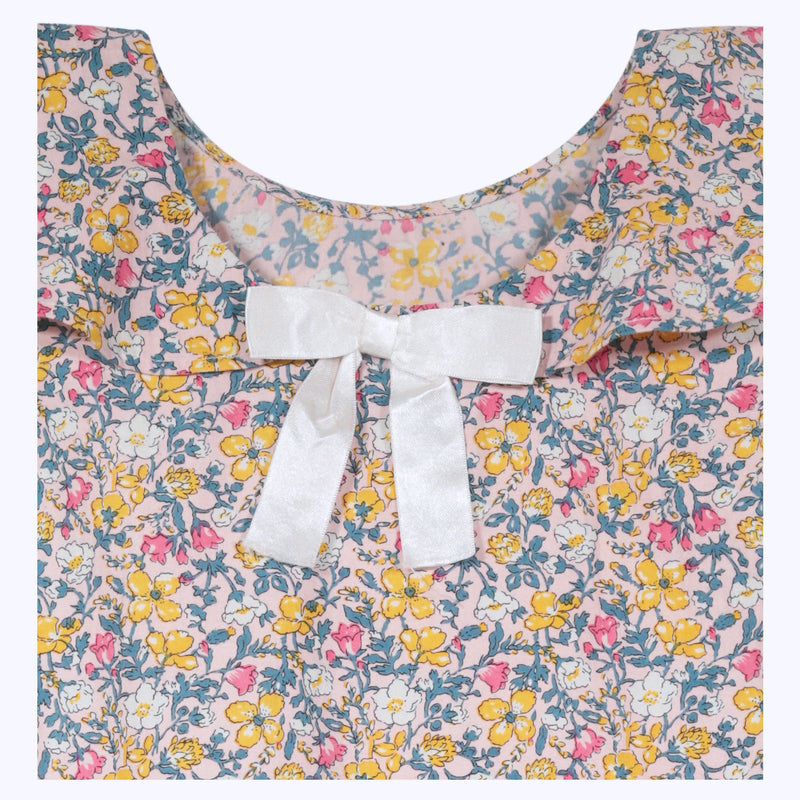 BLUSA CUELLO FLORES MOSTAZAS